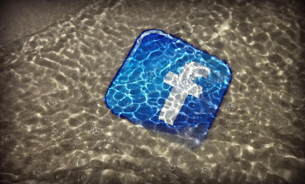Drowning in Social Media Drowning in Social Media